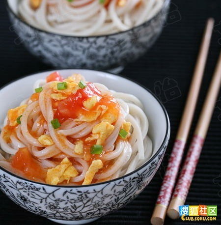 【一席一菜观】西红柿鸡蛋面.jpg