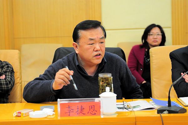 2013年3月17日，茌平县政协副主席李捷恩在山东省茌平县首届孝义文化研讨会上。.jpg