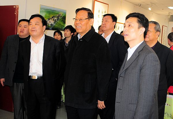 2013年3月18日，全国书法名家邀请展亮相首届鲁义姑孝义文化节 开展仪式现场。 (16).jpg