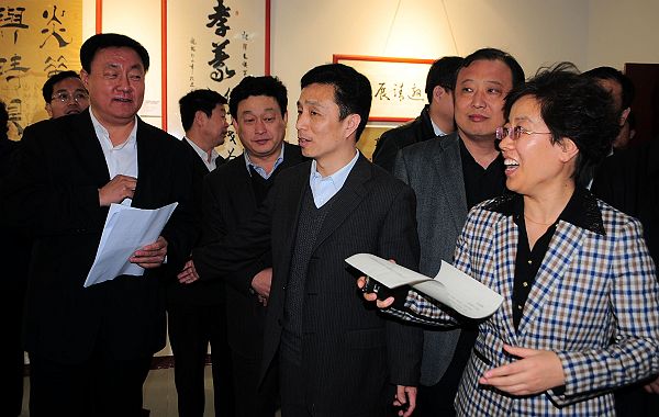 2013年3月18日，全国书法名家邀请展亮相首届鲁义姑孝义文化节 开展仪式现场。 (19).jpg