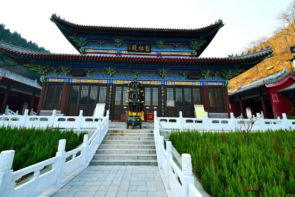 1250564wyw11y8m4lrymyc.jpg