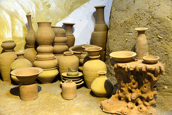 黄源黑陶艺术馆的展品