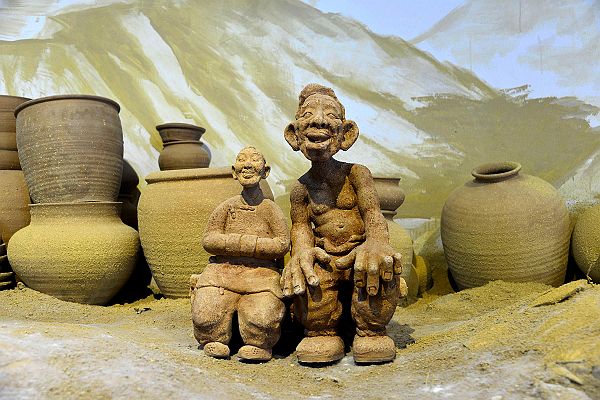 黄源黑陶艺术馆的展品