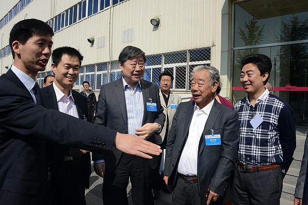 2014年4月24日，山东省企业文化学会会长办公会在青岛海尔集团公司召开