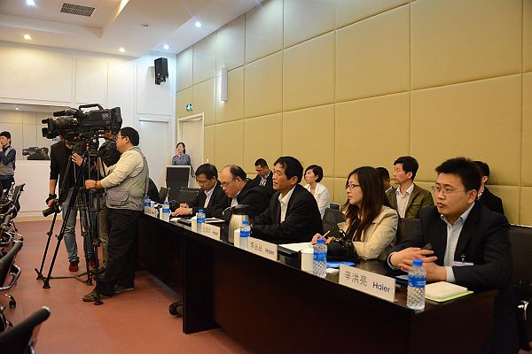 2014年4月24日，山东省企业文化学会会长办公会在青岛海尔集团公司召开
