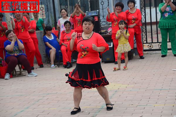 奎华播报：茌平广场舞农家女大“PK”之二