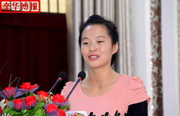  2014年11月1日，山东省茌平县翰林幼儿园十佳师德标兵崔淑娟演讲。