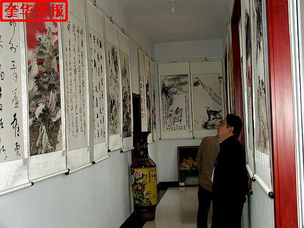 2014年11月1日，第三届醉一斗酒业储酒文化节开幕暨全国书画名家作品邀请展同时开展现场。 