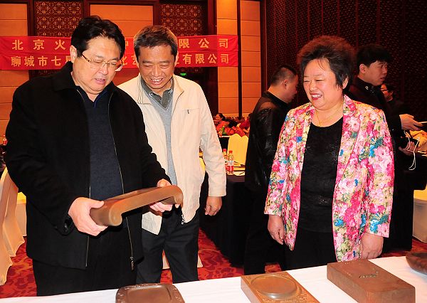 民主建国会聊城市委员会首次举办的“非遗手拉手、共圆中国梦”活动。