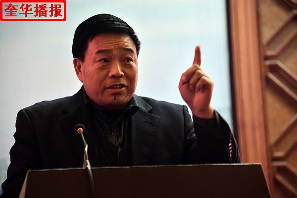 2014年12月28日，临沂兴大投资集团有限公司董事长向荣涛以《毛泽东思想在企业中的管理与应用》进行论坛演讲 ...