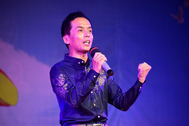 2017年9月30日晚，山东省茌平振兴街道宾王社区喜迎十九盛会文艺汇演现场。 (5).jpg