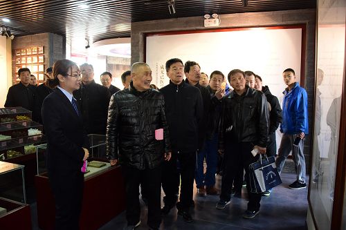 2017年12月9日，山东省茌平县洪官屯镇成无己纪念馆开馆日来宾参观。 (2).jpg