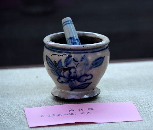 2017年12月9日，山东省茌平县洪官屯镇成无己纪念馆征集展出的捣药罐 。 (1).jpg