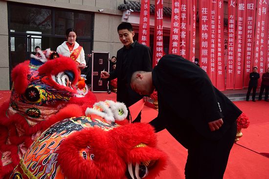 2018年1月2日，总投资1000多万元的茌平党氏红木（枣木）家具城开业庆典现场 。 (93).jpg