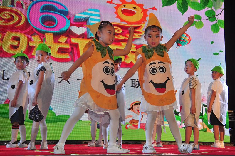 2018年6月1日，山东省茌平县新阳光幼儿园庆六一文艺演出现场。