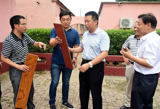 2018年7月8日至9日，付跃进副主任、黄安民博士在企业调研考察现场。 