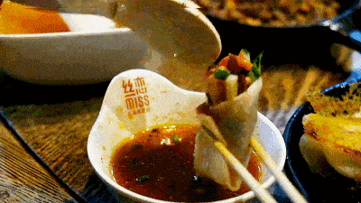 3F6B0FDB-95A6-4321-8AD1-ADB6F4057E07.gif