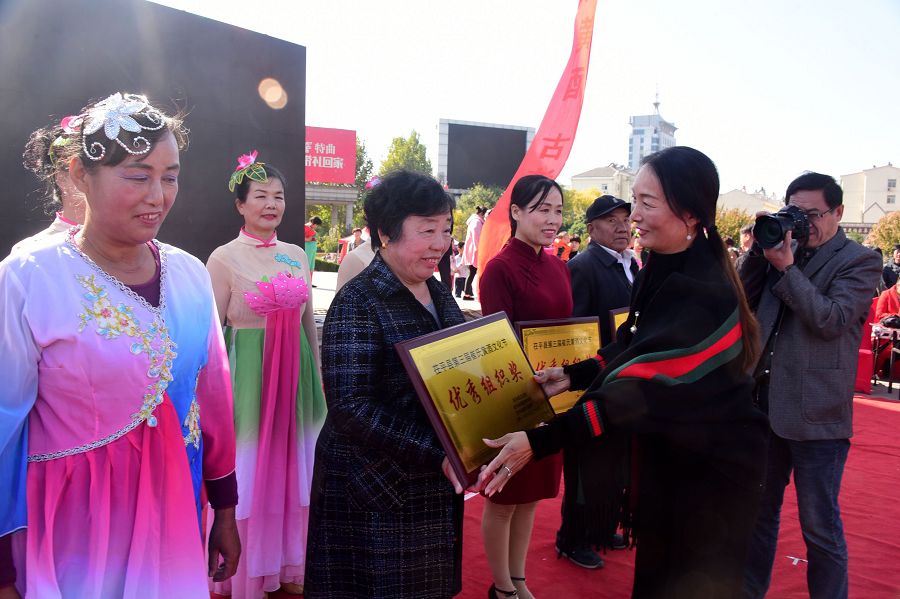 山东聊城：茌平县第三届黄酒文化节举行