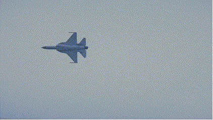 E0D8F450-324C-423A-8574-030A341C4C52.gif