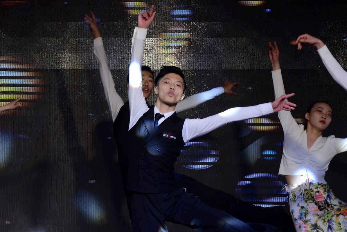 2020年12月31日， 茌平区茌平一中庆祝2021年元旦文艺汇演现场。 (78).JPG